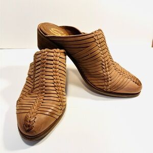 Sbicca boho tan braided slip on mules Size 6
